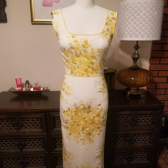 Sexy Sixties Style Pencil Dress for Parties - Picture 9 of 13